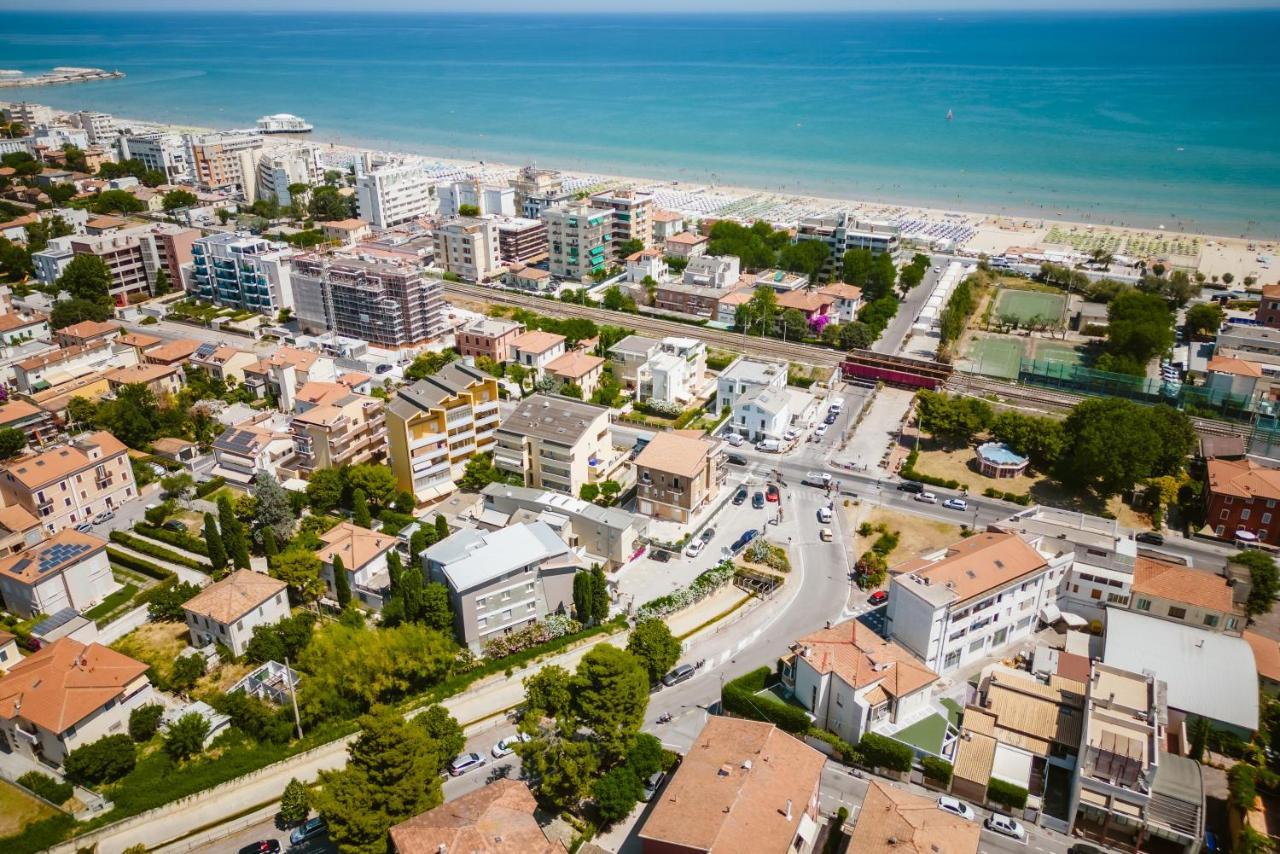 Hotel Villa Del Mare Senigallia Extérieur photo