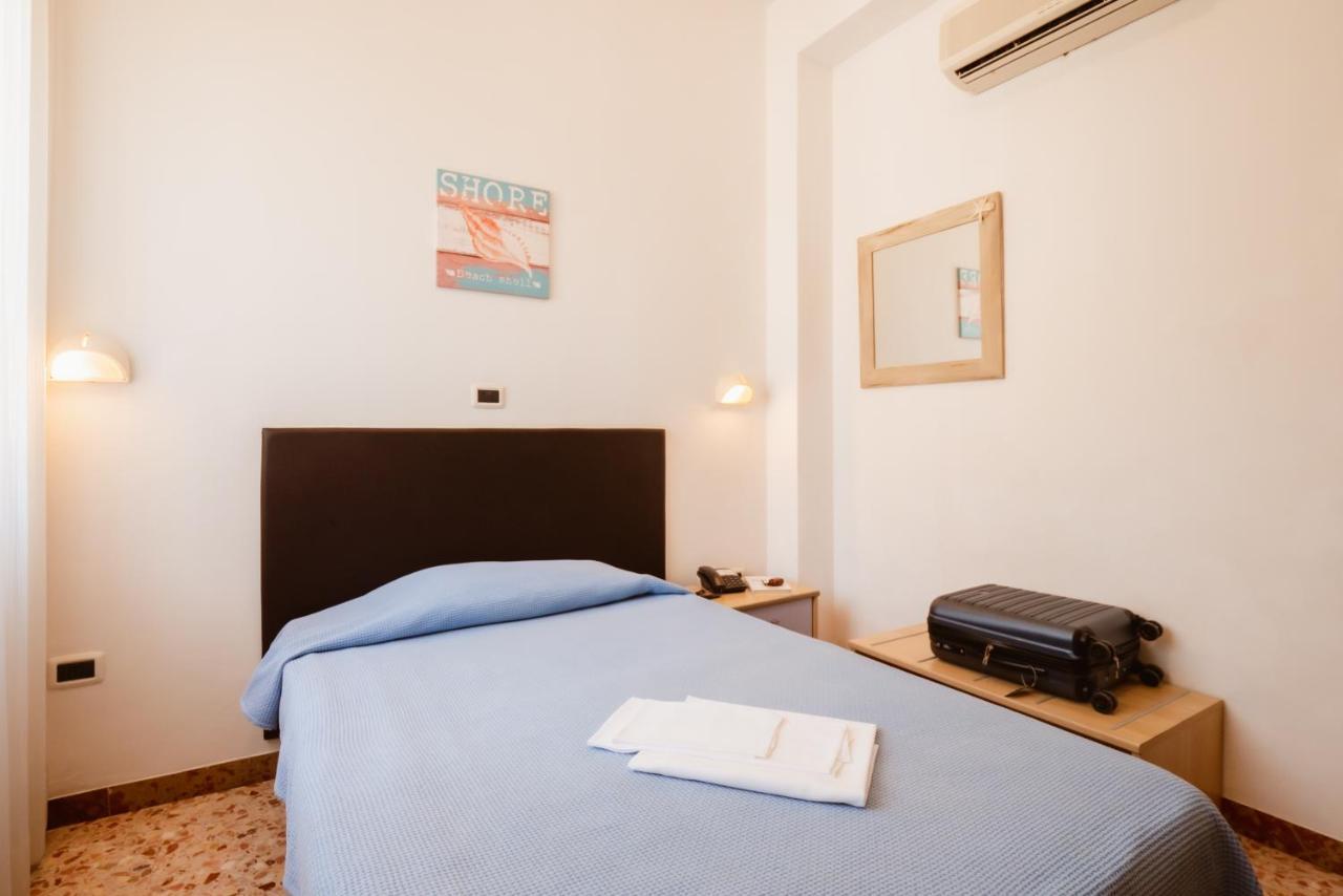 Hotel Villa Del Mare Senigallia Extérieur photo