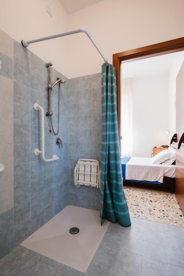 Hotel Villa Del Mare Senigallia Extérieur photo