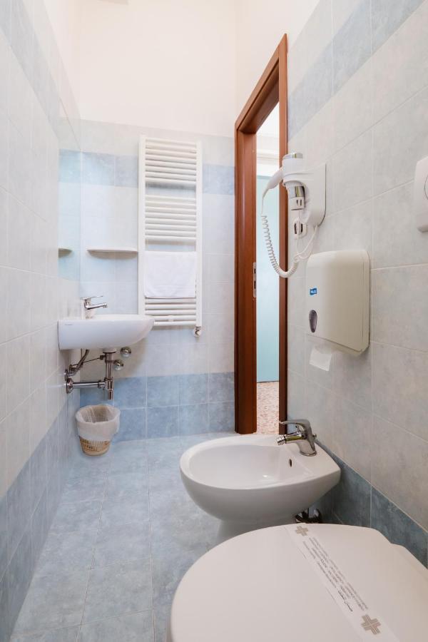 Hotel Villa Del Mare Senigallia Extérieur photo