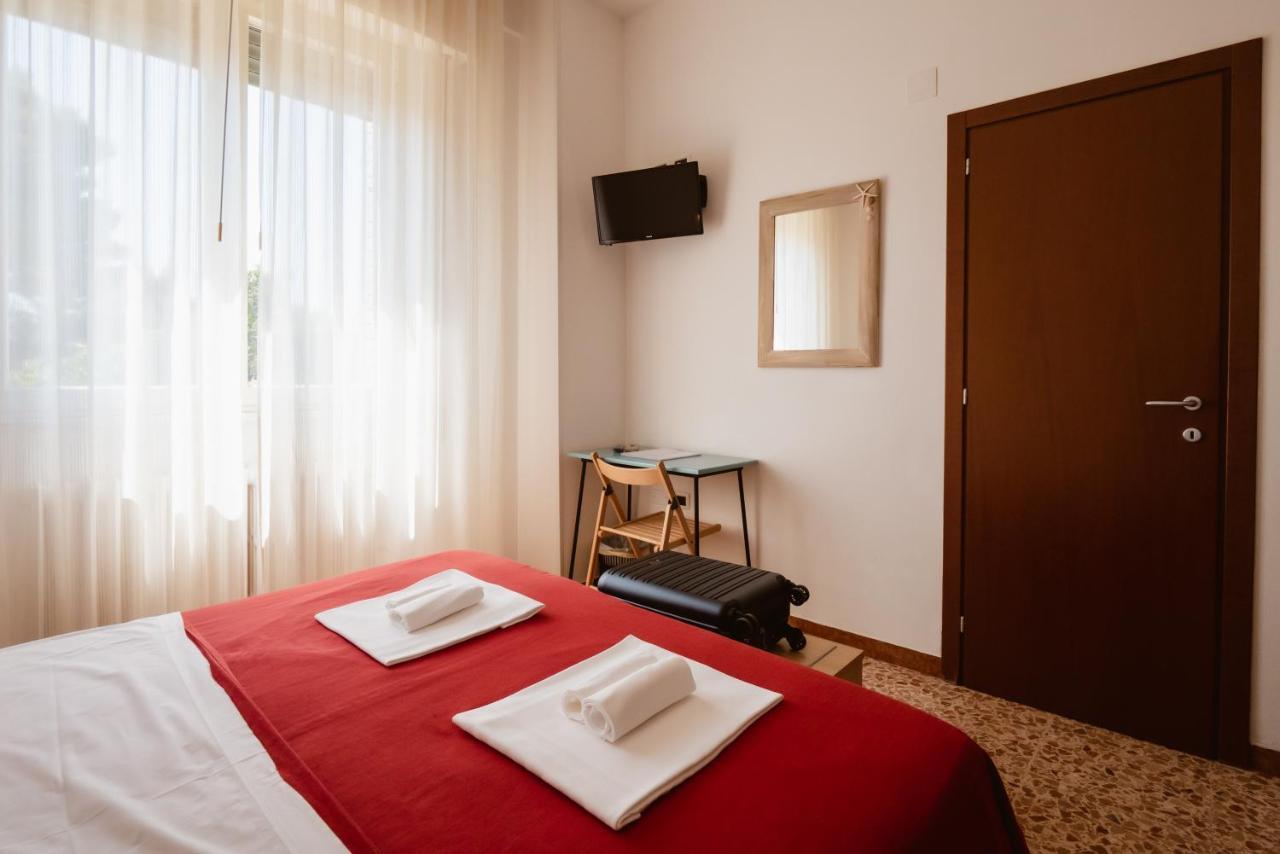 Hotel Villa Del Mare Senigallia Extérieur photo